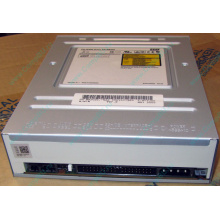 CDRW TSST SR-M8202 IDE white (Воркута)